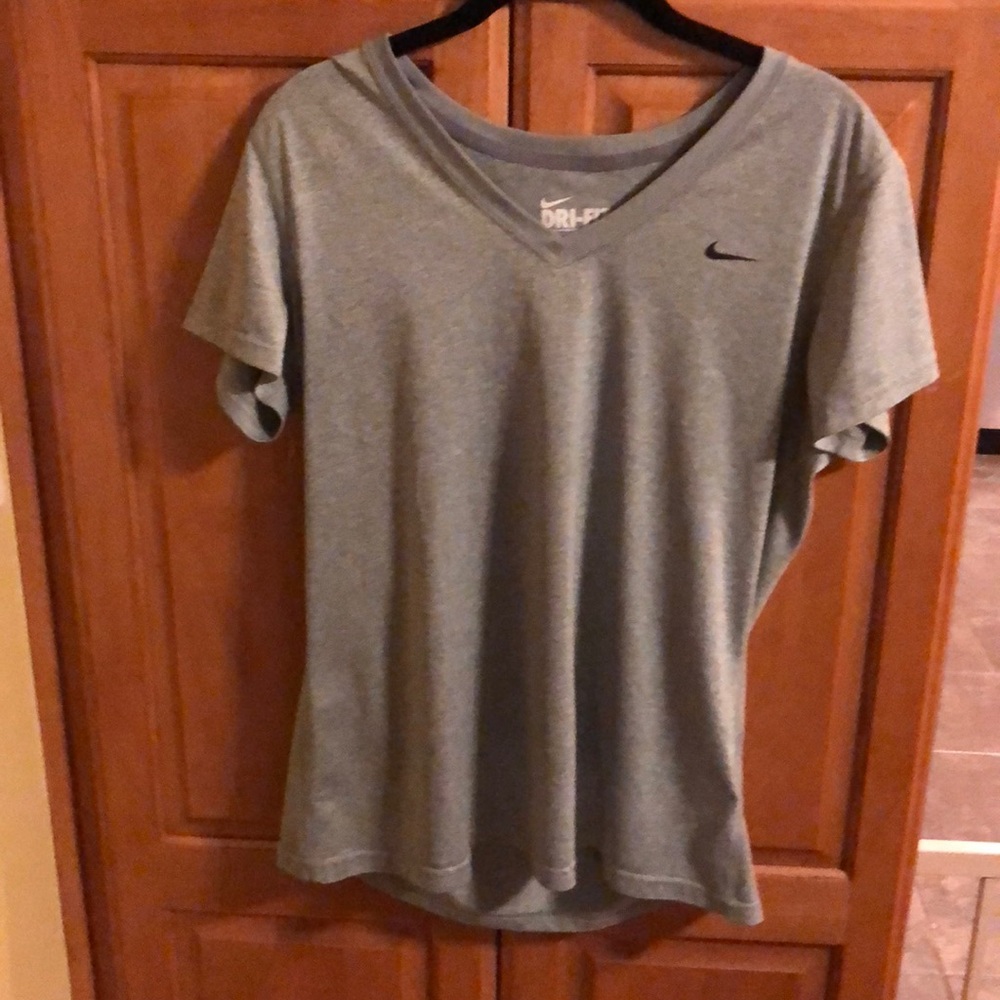 Nike dry fit grey tee
